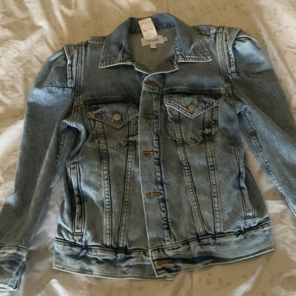 BNWT Frame puffy sleeve jean jacket